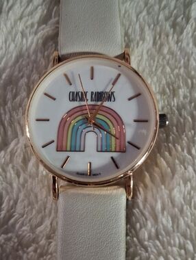 Geneva VINTAGE White Strap Watch with Pastel [Chasing Rainbows] Dial
